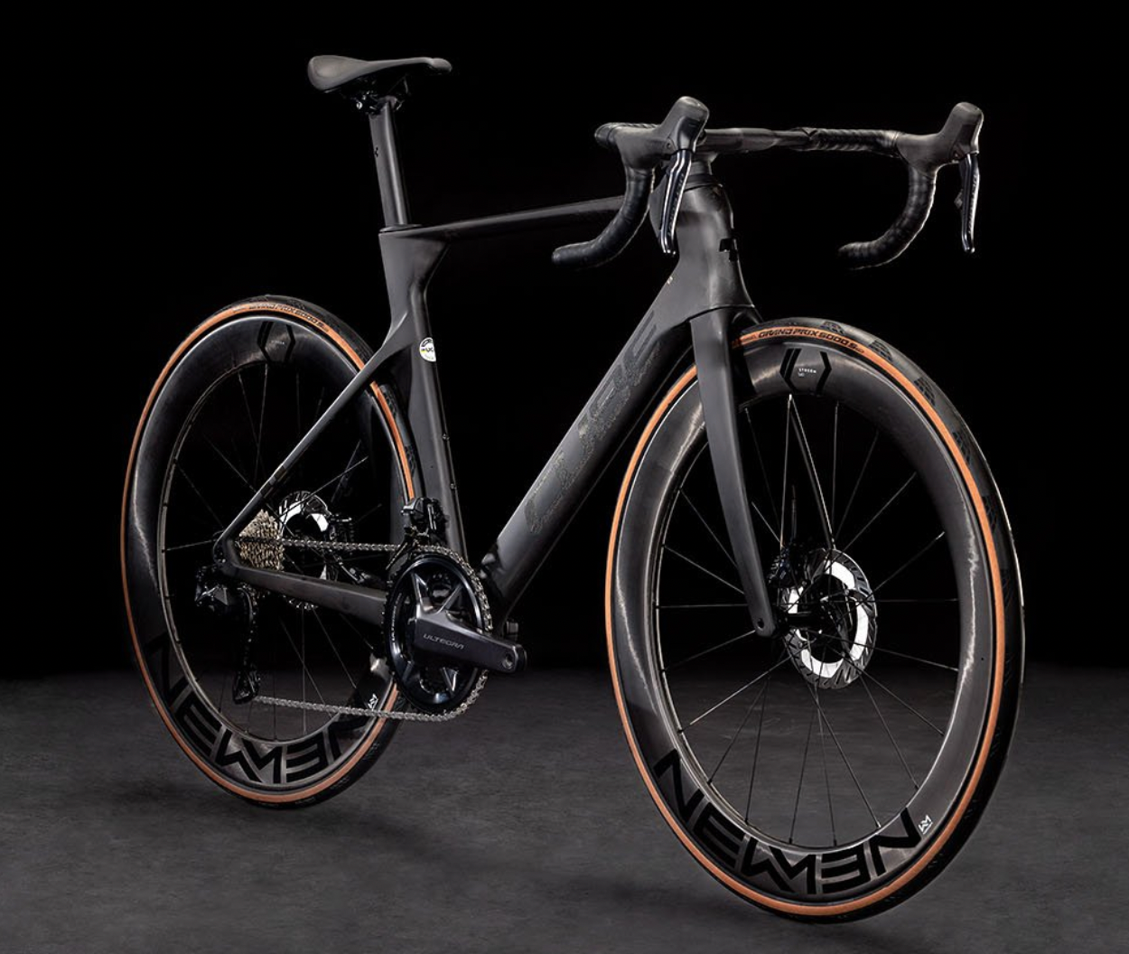CUBE LITENING C:68X RACE BLACKLINE 2025