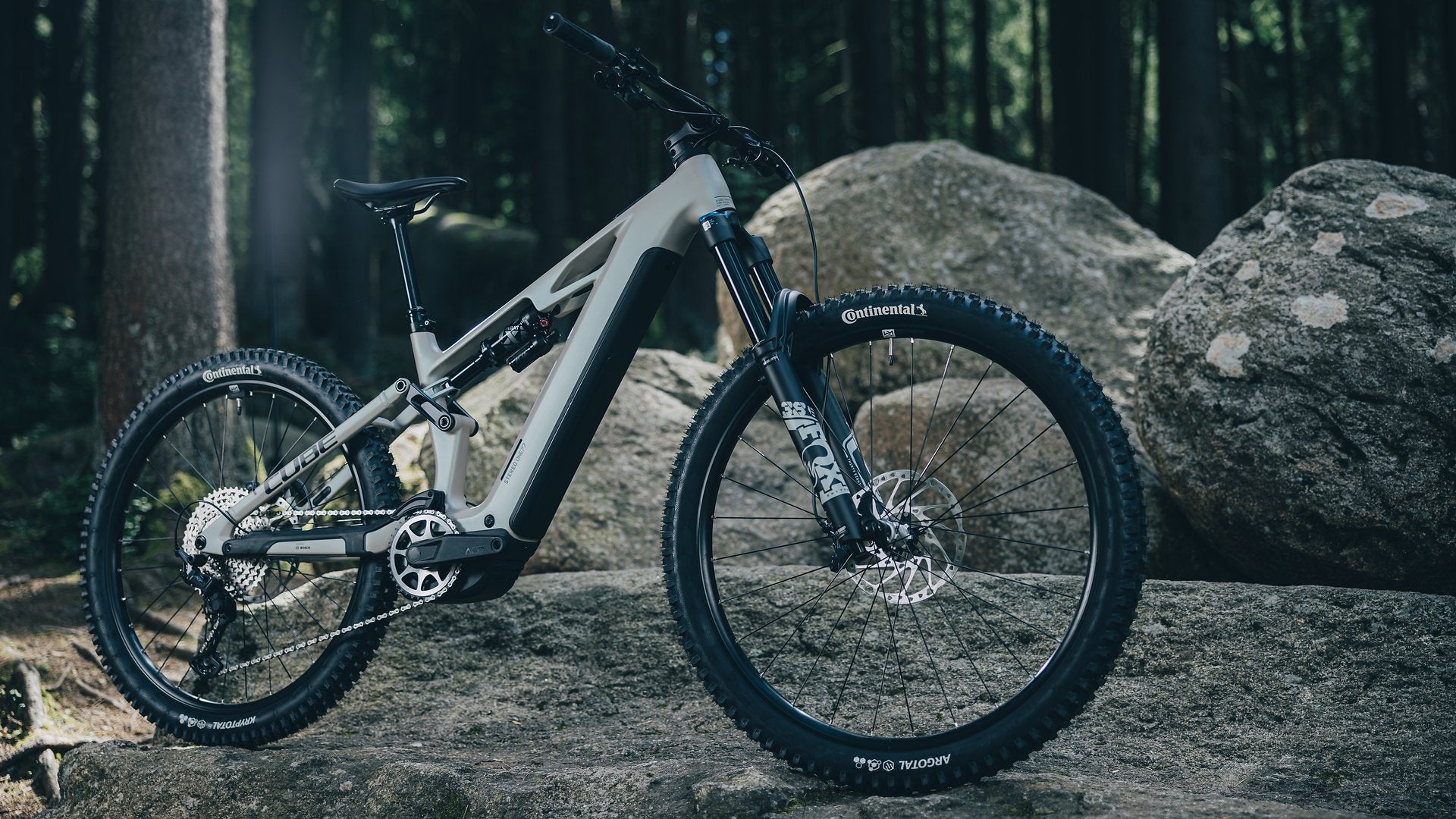 Nueva ebike CUBE Stereo hybrid 177 mullet con motor bosch 800 w 100nM  2026