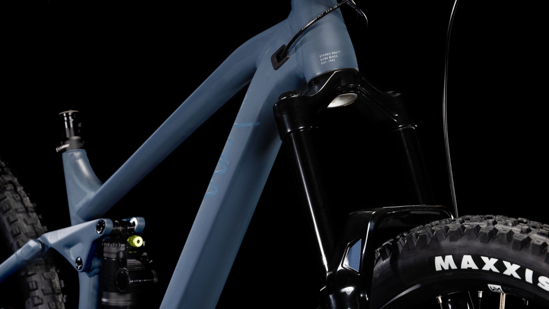 CUBE Stereo ONE77 Pro 29 vista frontal con horquilla DVO Onyx 38 de 170mm