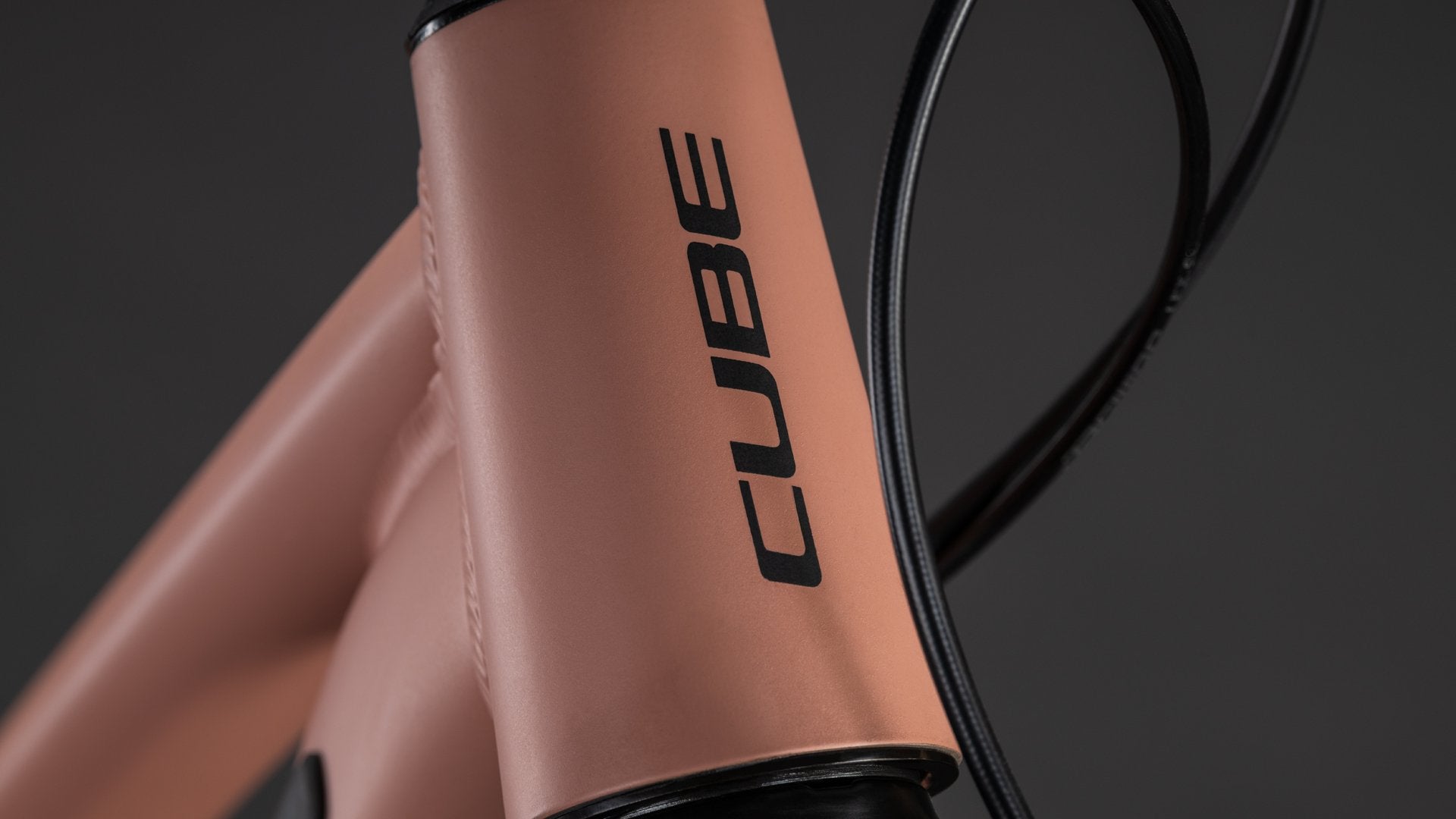 Cuadro de aluminio lite CUBE aim slx 