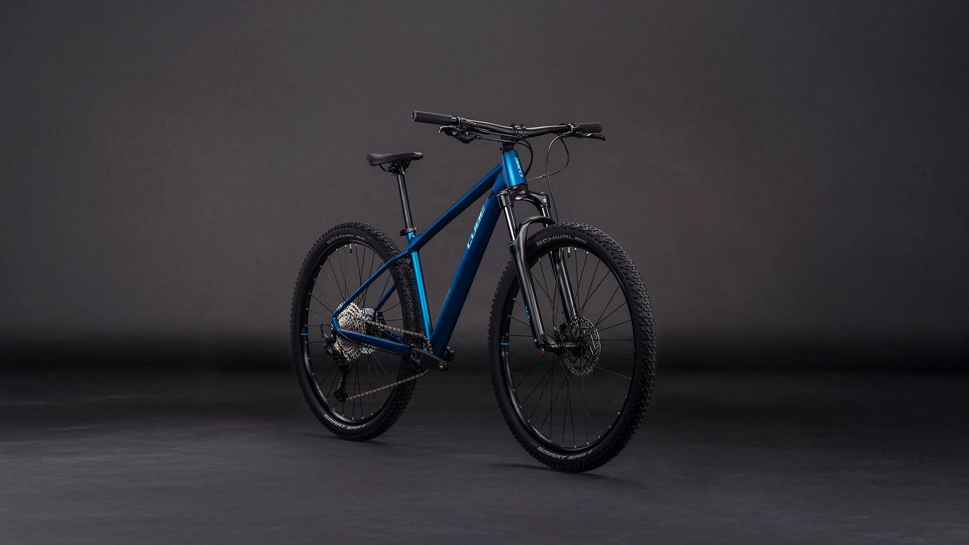 bicicleta mtb cube attention pro vista frontal electric blue