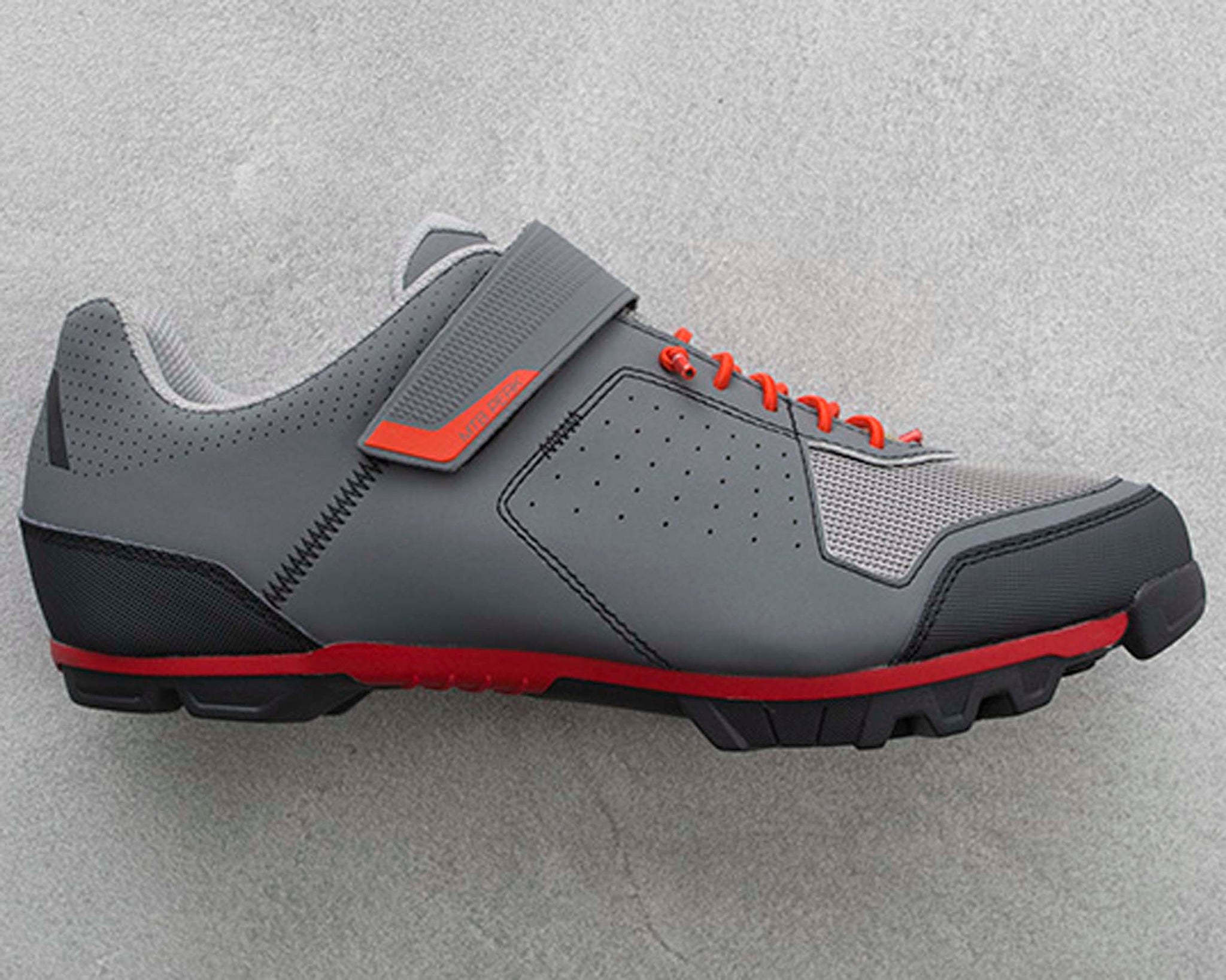 ZAPATOS CUBE PEAK Grey