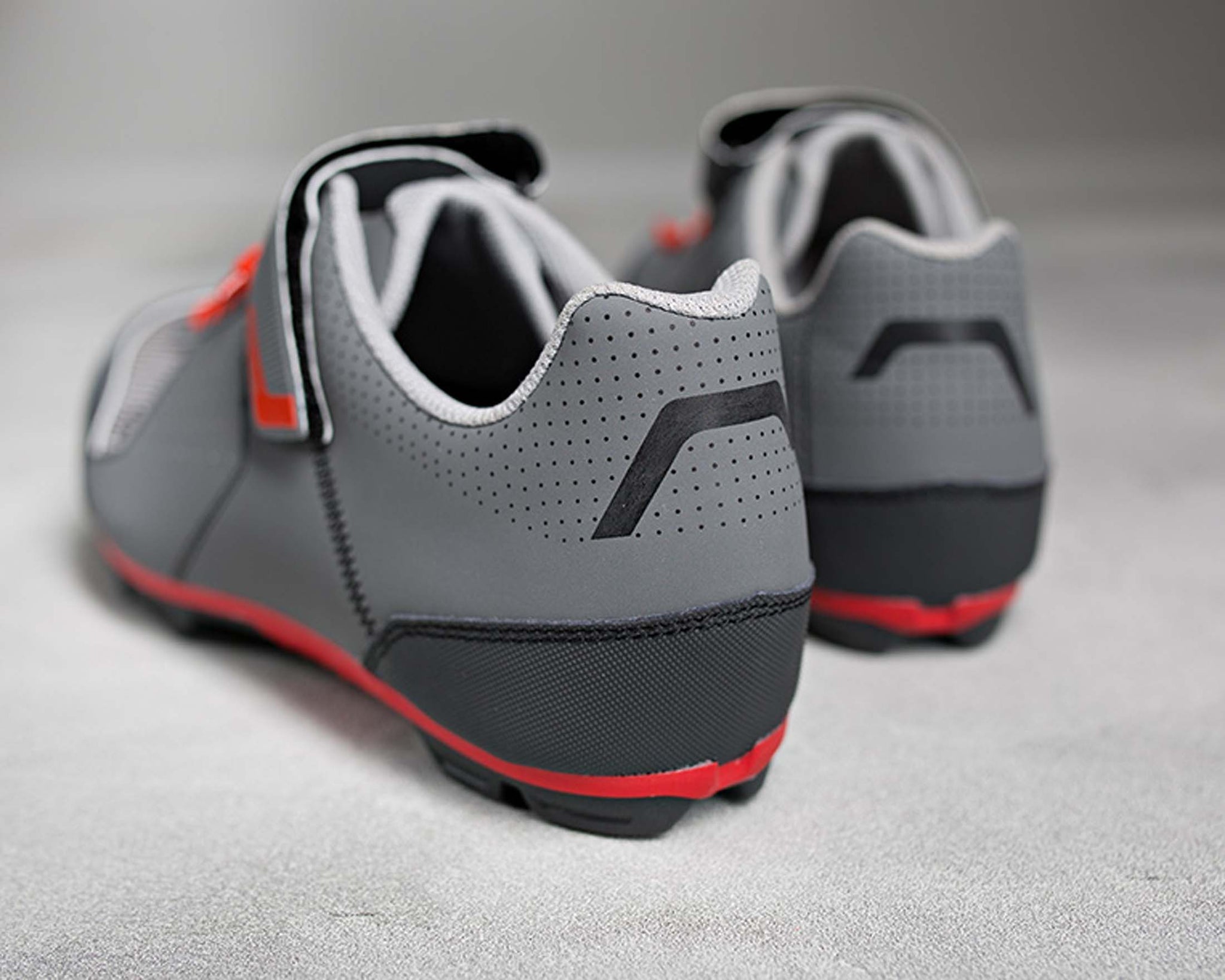 ZAPATOS CUBE PEAK Grey