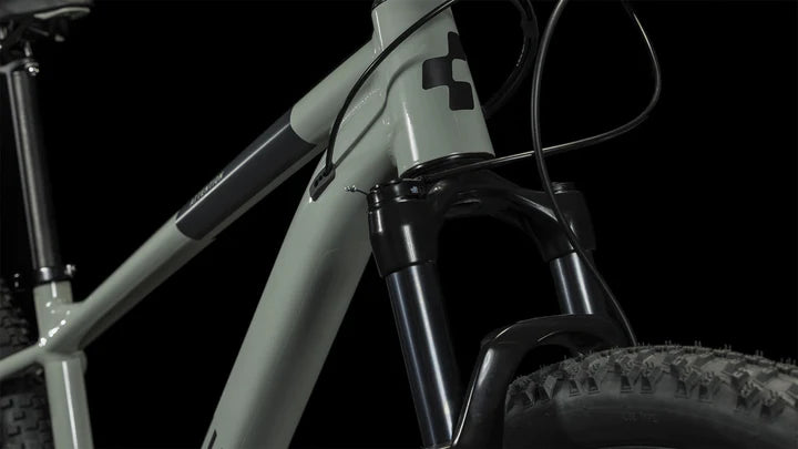 Mtb cube attention hotsell